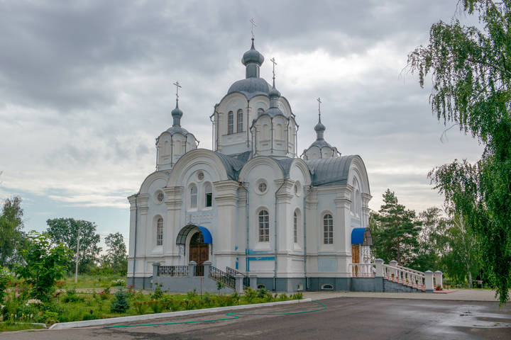 Сухотинский Богородице - Знаменский женский монастырь.