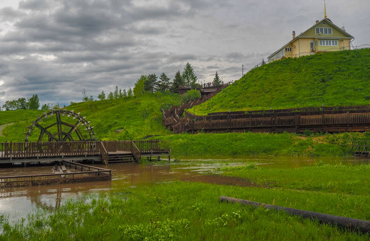 РАДОНЕЖ