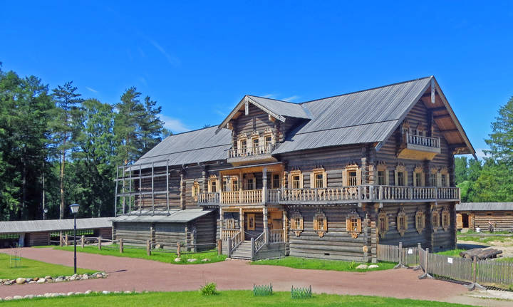 Церковь во имя покрова Пресвятой Богородицы