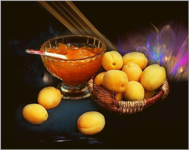 Вкуси аромат наслажденья плодов золотых..