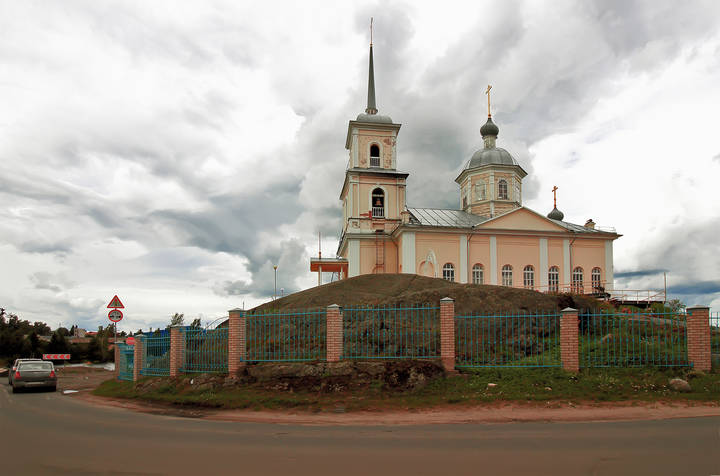Храм Сретения Господнего в Петрозаводске.