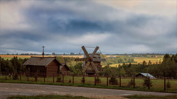 Уж небо осенью дышало... ©
