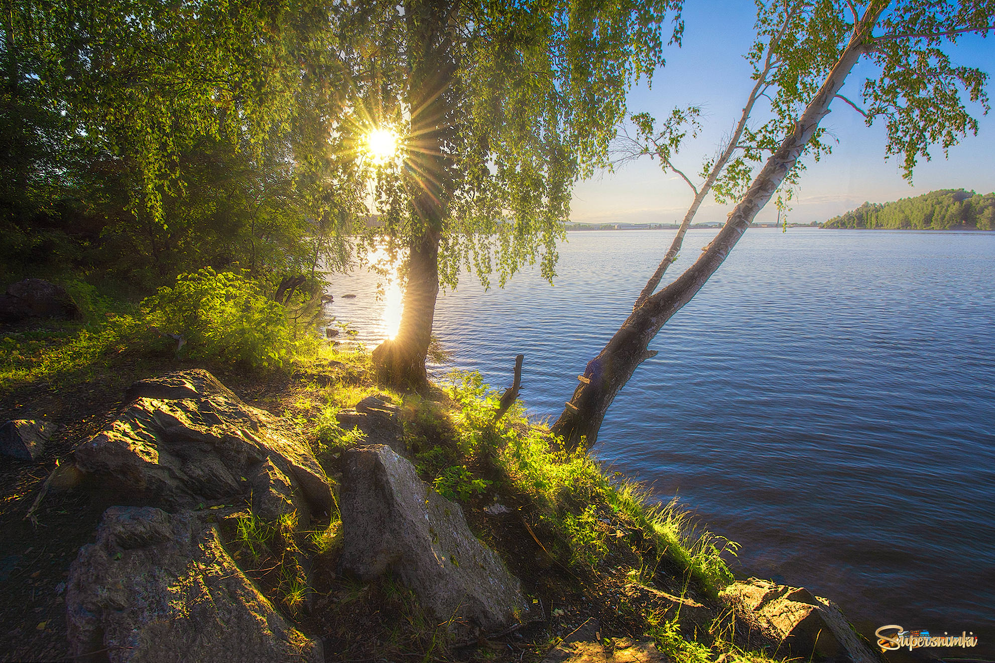 Берег озера видео. Озеро Балтым. Озеро Таватуй. Песчаный берег Таватуй. Озеро Балтым Свердловская область.