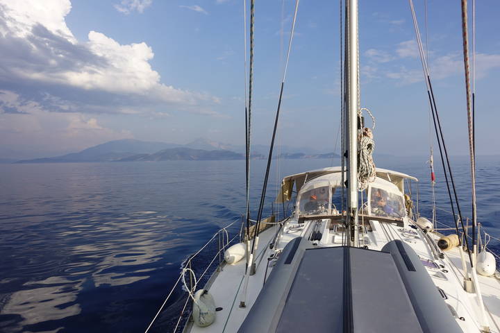 По Средиземному морю