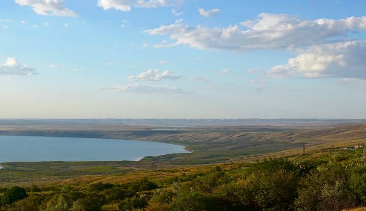 Сенгилеевкое водохранилище