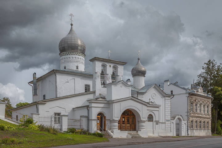 Православный храм в пскове фото