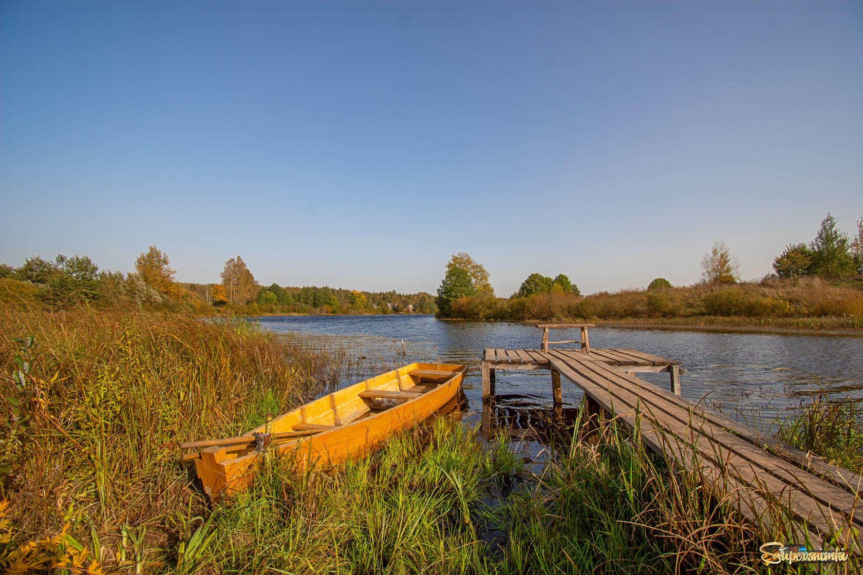 Осенний пейзаж с лодкой. (Сентябрь)