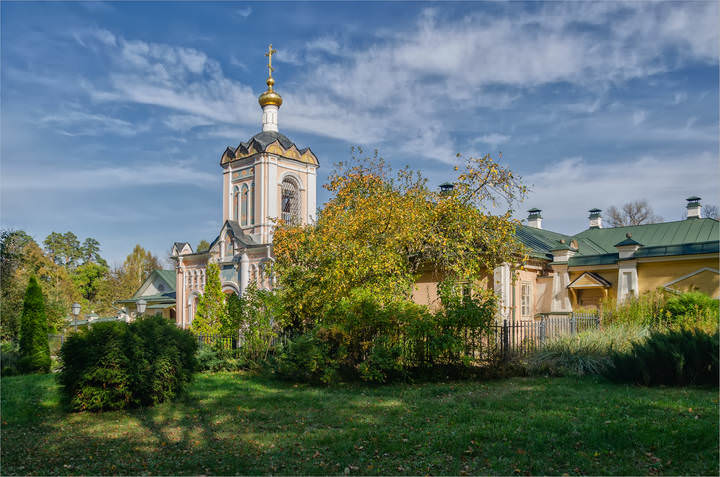 Осень у скита Оптиной пустыни