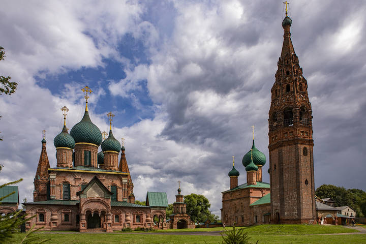 Храмовый ансамбль в Коровниках.