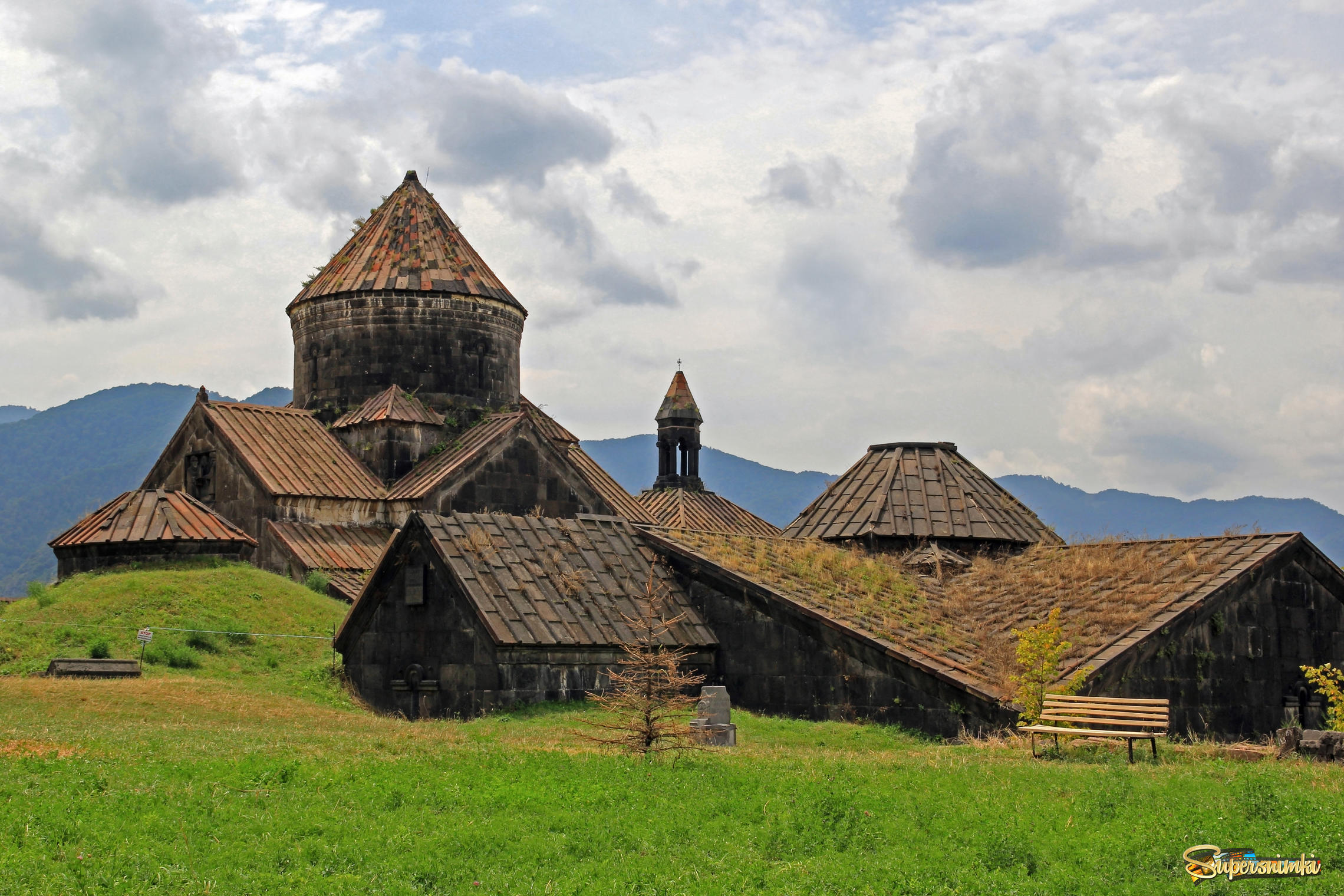 Санаин. Ахпат Санаин. Монастырь Санаин. Санаин монастырь Армения. Монастыри Ахпат и Санаин.