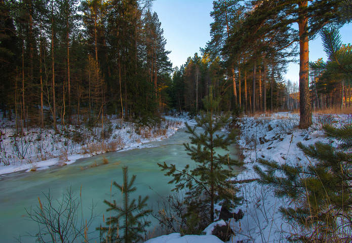Зеленая река