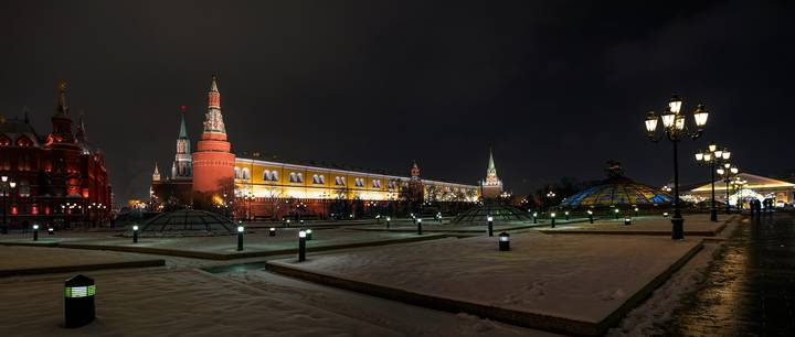 С видом на Манеж