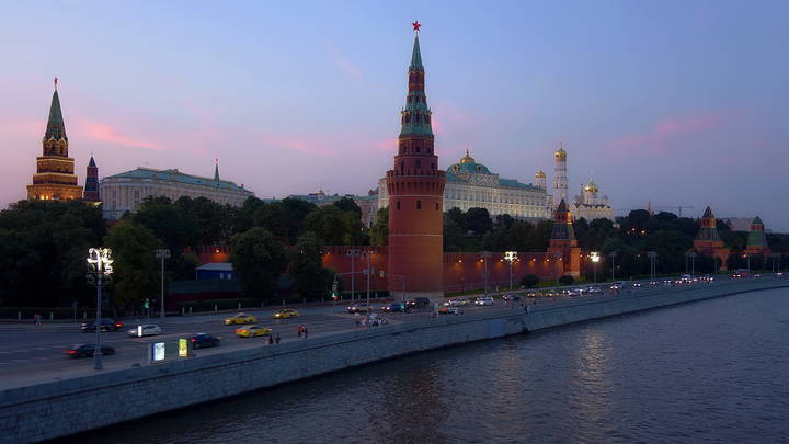 ...первые вечерние огни...