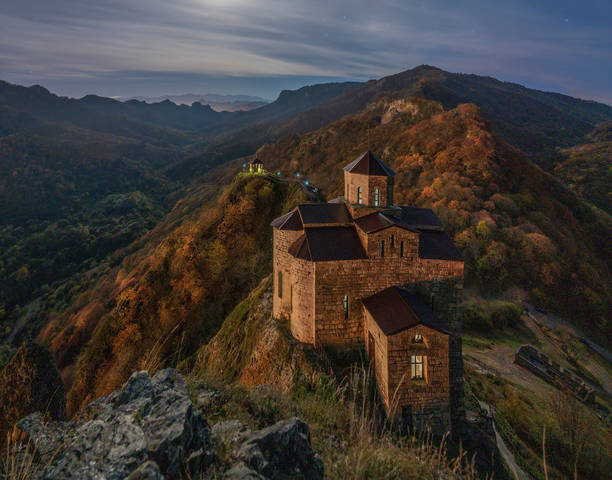 Храм в горах
