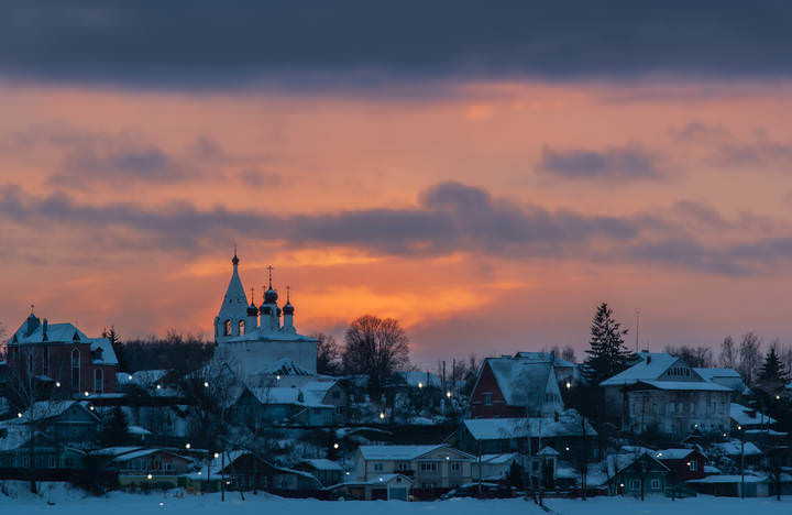 Огни маленького города.