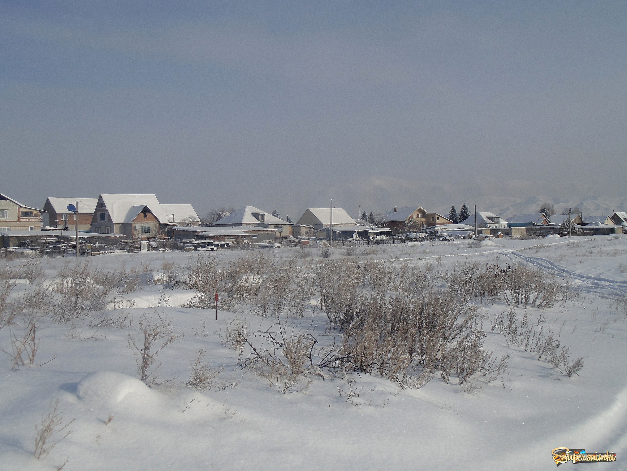 Казахстанская деревня . Конец января .