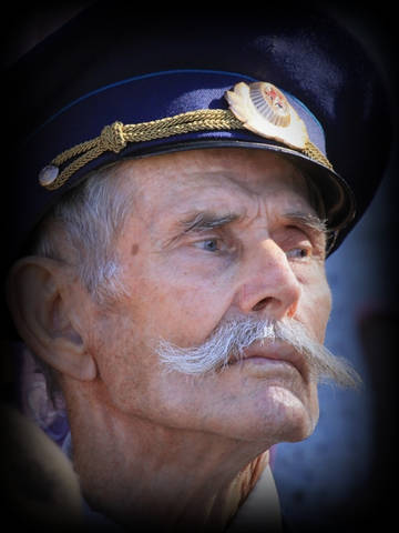 Отставник