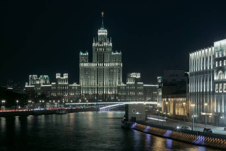 Высотное здание на Котельнической набережной 