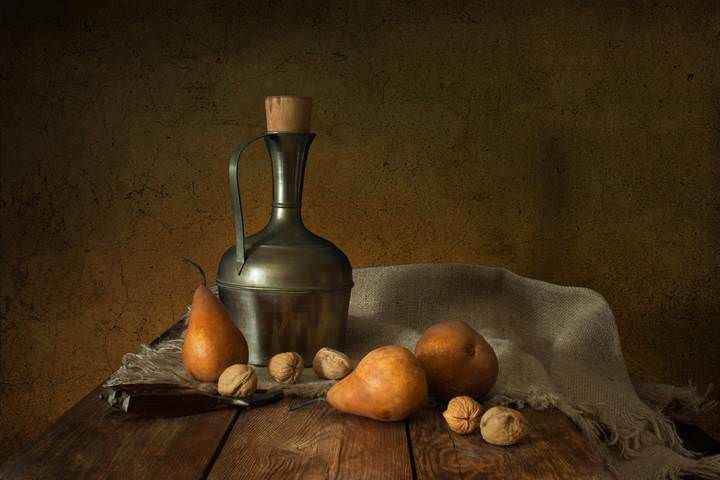Натюрморт с грушами