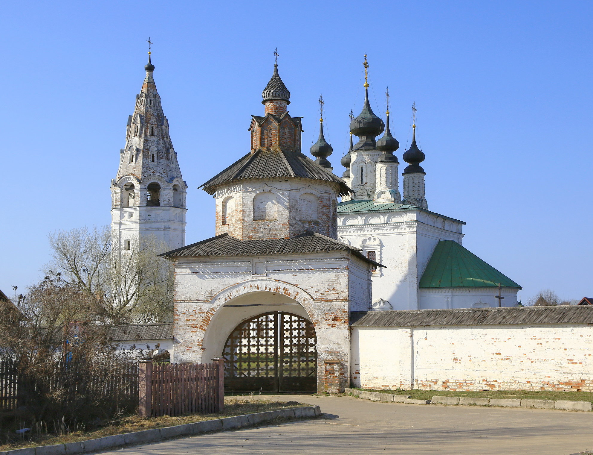 Суздаль. Александровский монастырь. 1240г.