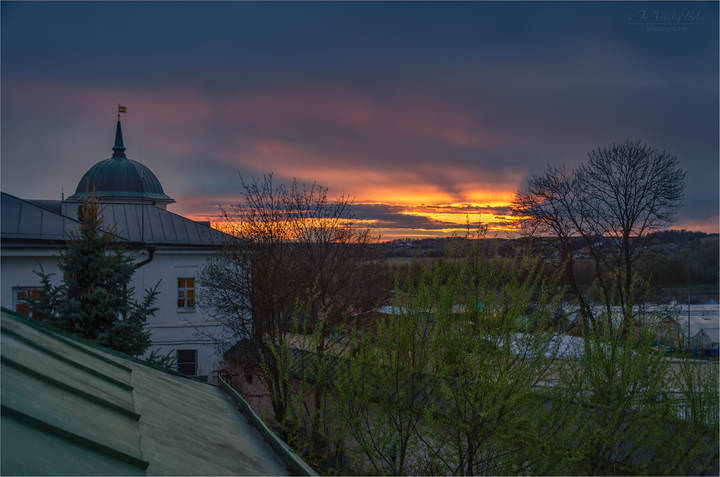 Весеннее зарево