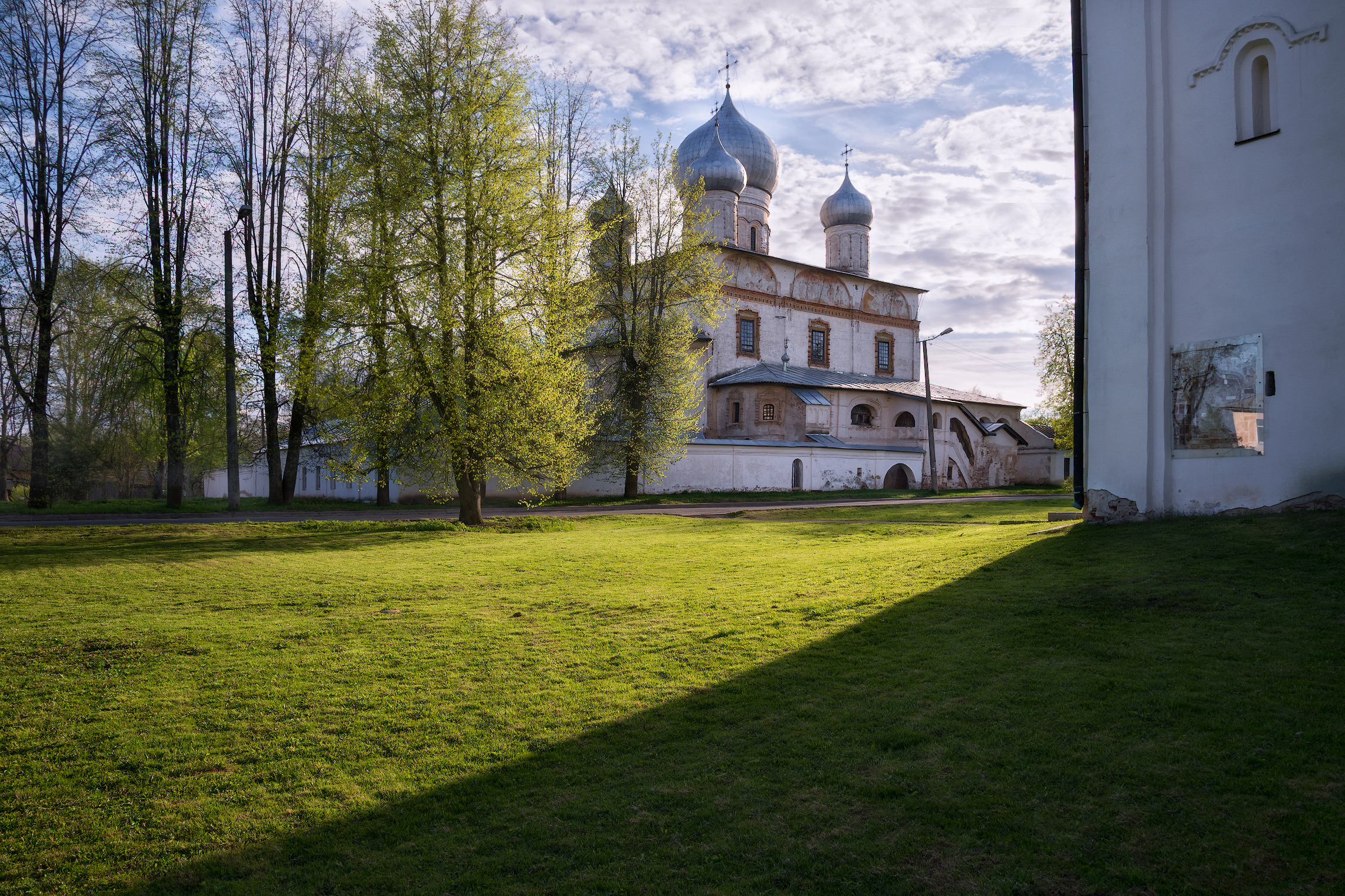 Белые церкви Великого Новгорода