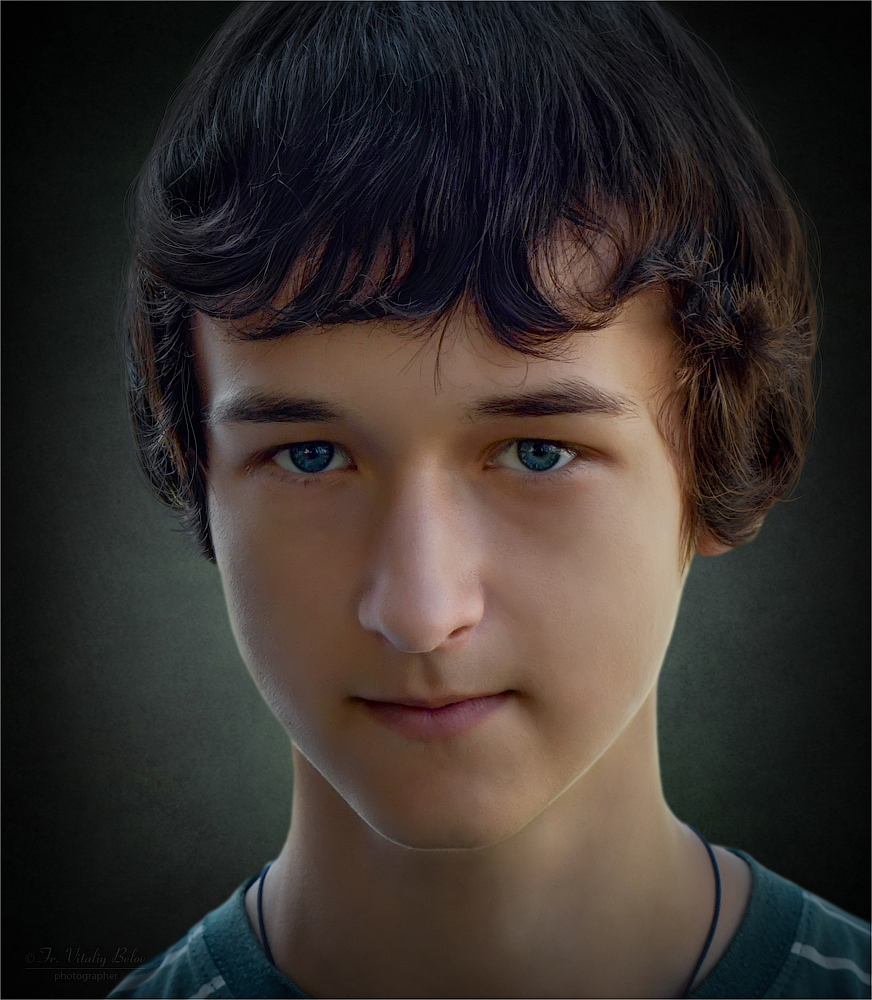 Портрет мальчика с голубыми глазами