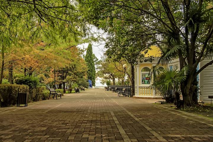 Осенний день в курортном городке