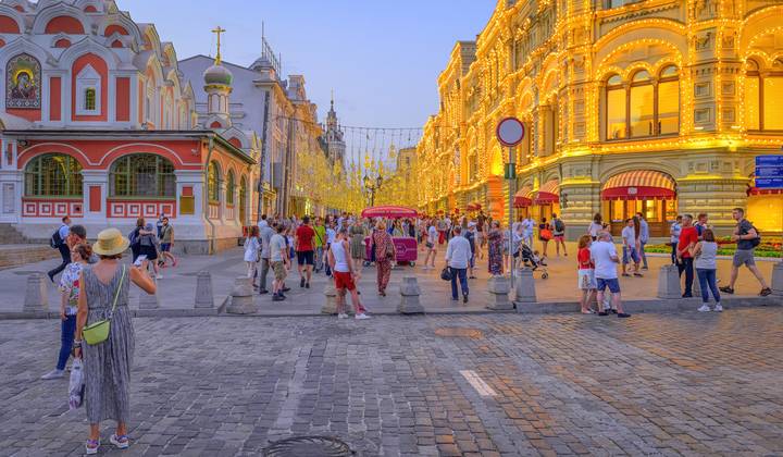 Москва, с видом на Никольскую