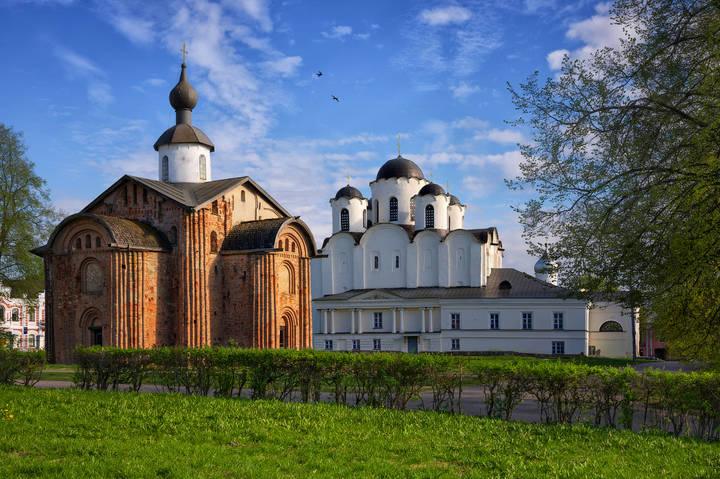 По Ярославову дворищу
