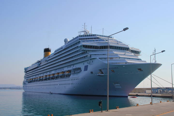 Круизный лайнер