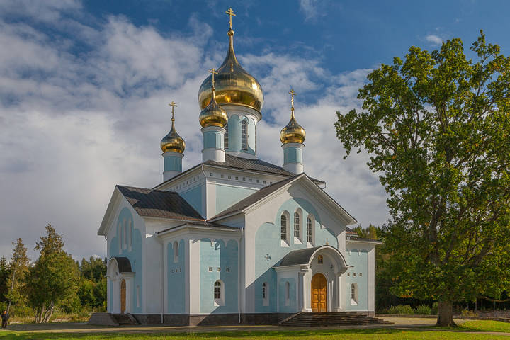 Осенний день в монастыре...