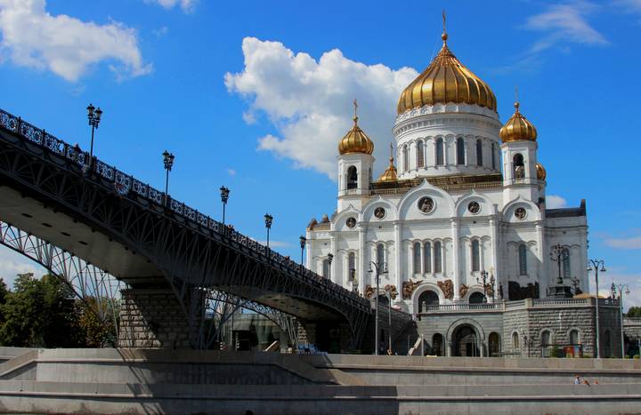 на берегу Москвы-реки