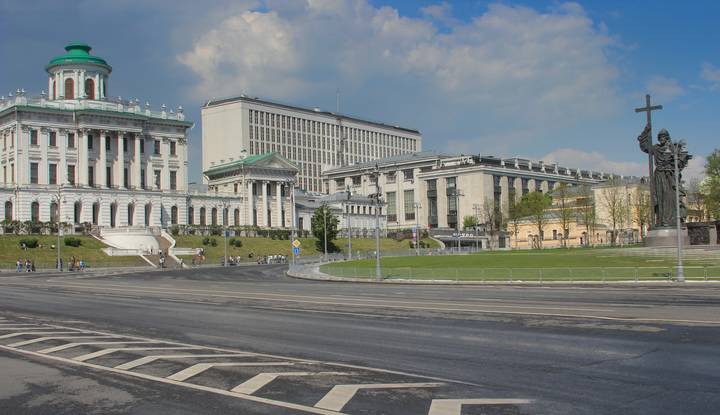 Боровицкая площадь
