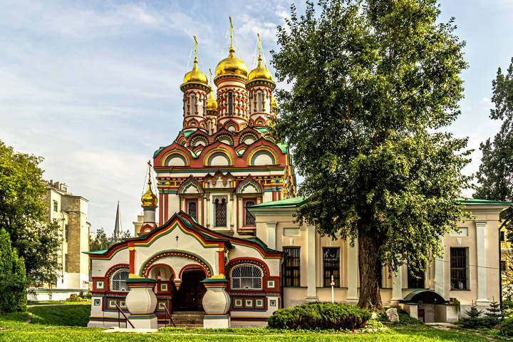 Храм на Берсеньевской набережной.