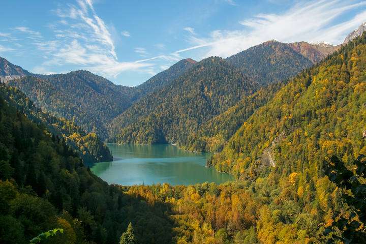 Озеро Рица.