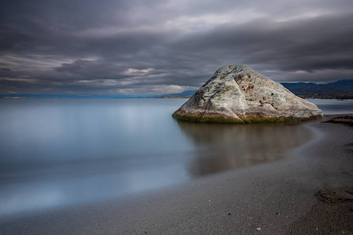 Камень