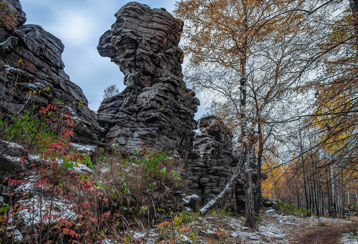 Каменная голова