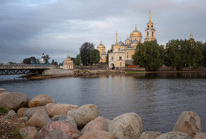 Нилова пустынь ранним утром  