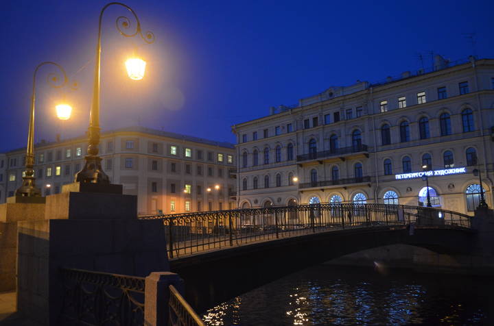 Вечер в Петербурге