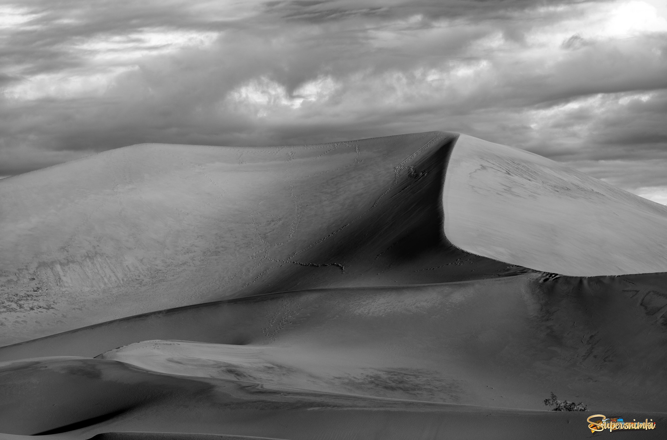 Death Valley, California. Sand dunes.