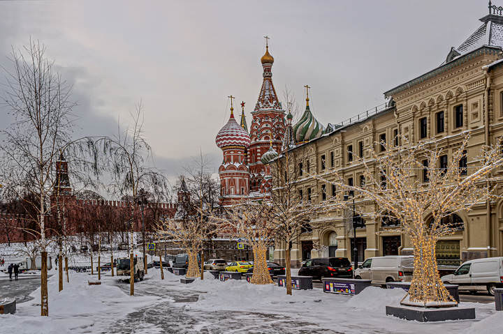 Декабрь на улице Варварке...