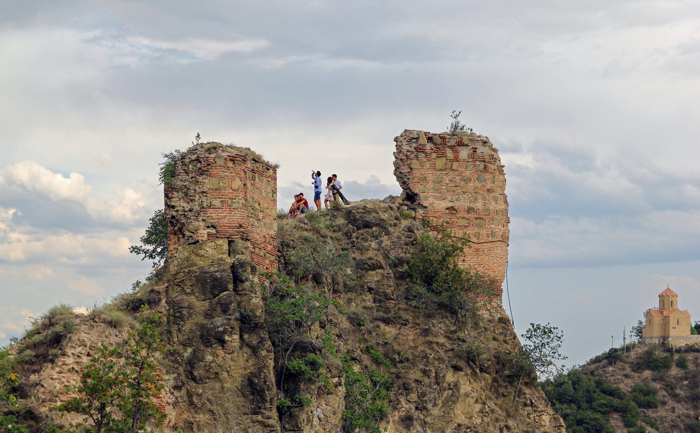 На стенах крепости Нарикала