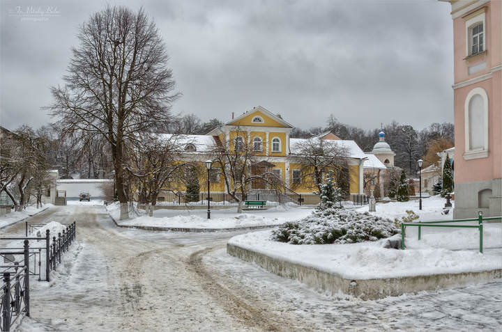 Запачканный снег