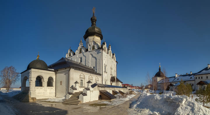 Конец зимы в Свия́жске 