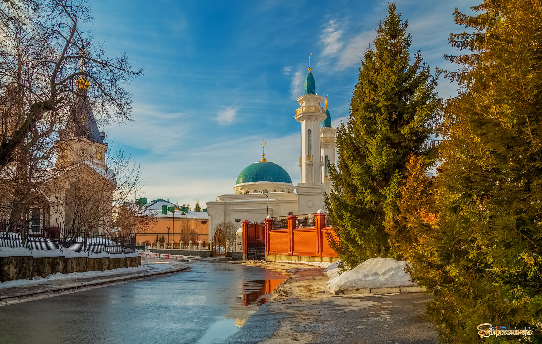 Мечеть Ирек в Казани зимой