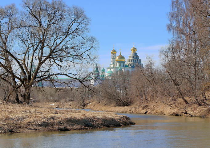 апрельский день
