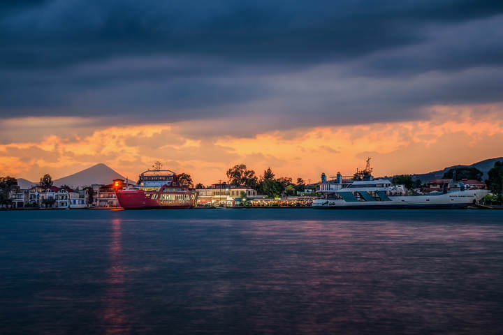 Вечер, море, корабли