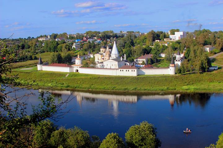 на берегу Волги 