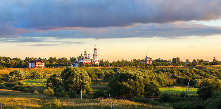 На закате